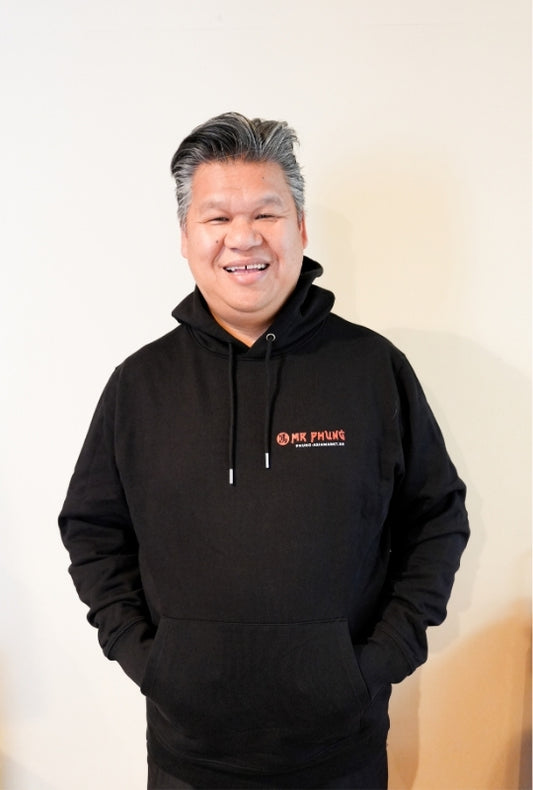 Original Mr. Phung Hoodie – Schwarz mit Panda (Backprint)